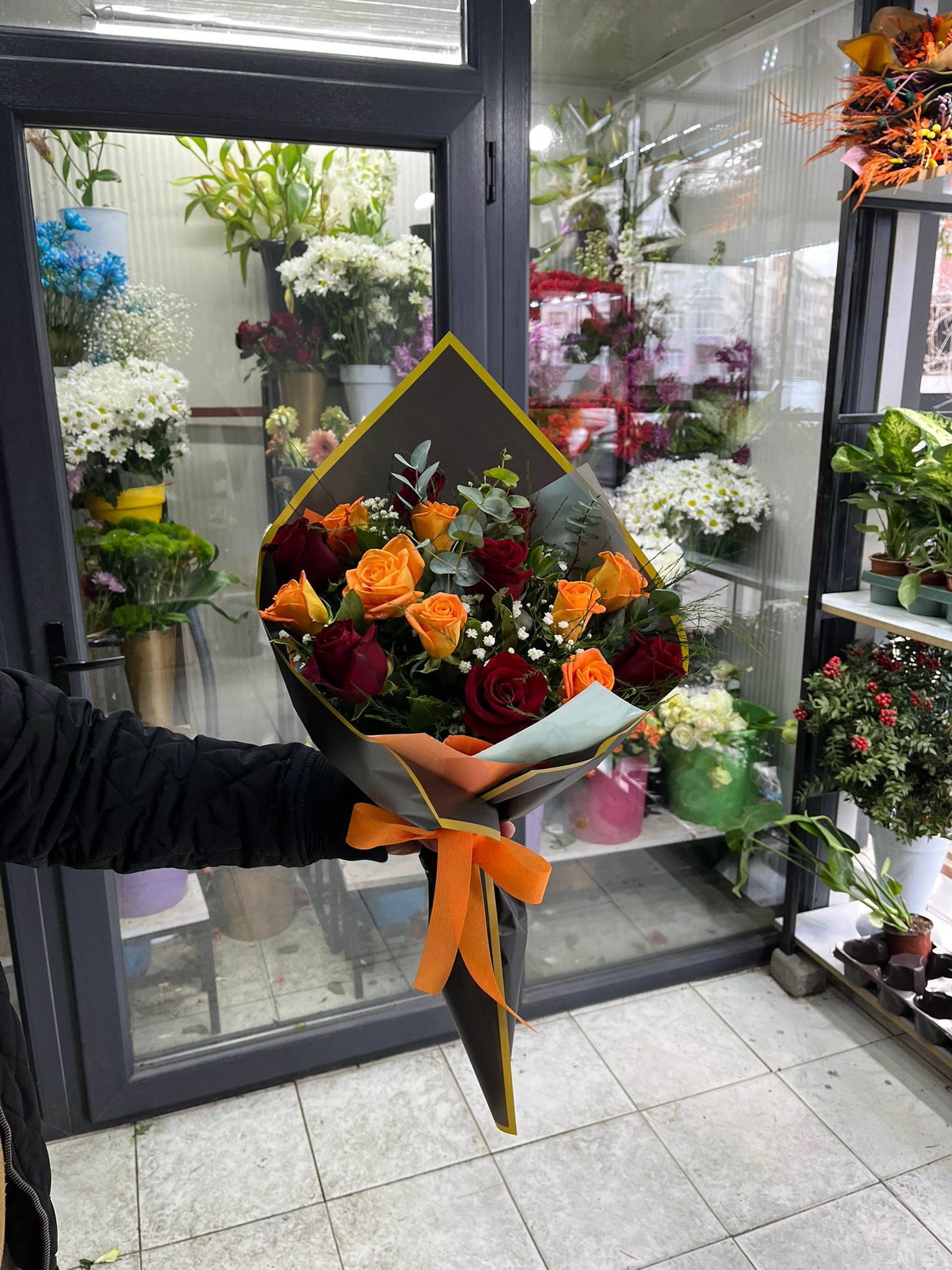 K�rm�z� Turuncu G�l Buketi