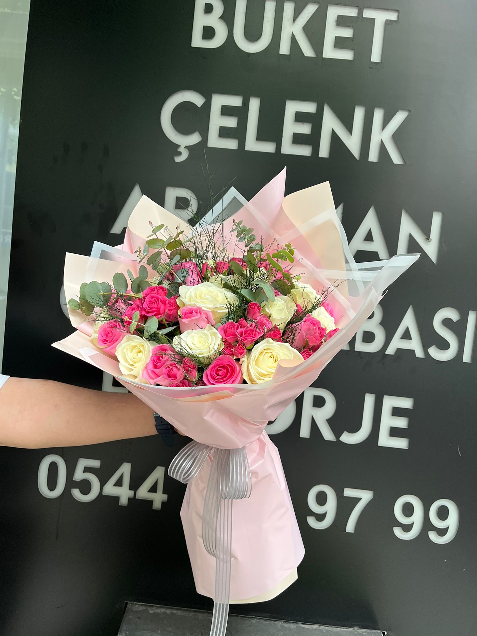 Beyaz Pembe G�l Buketi