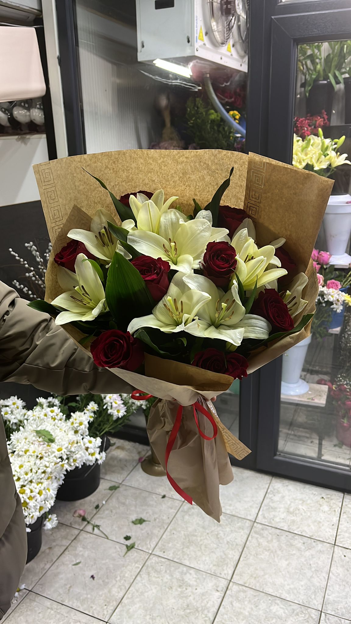 Lilyum K�rm�z� G�l BUketi