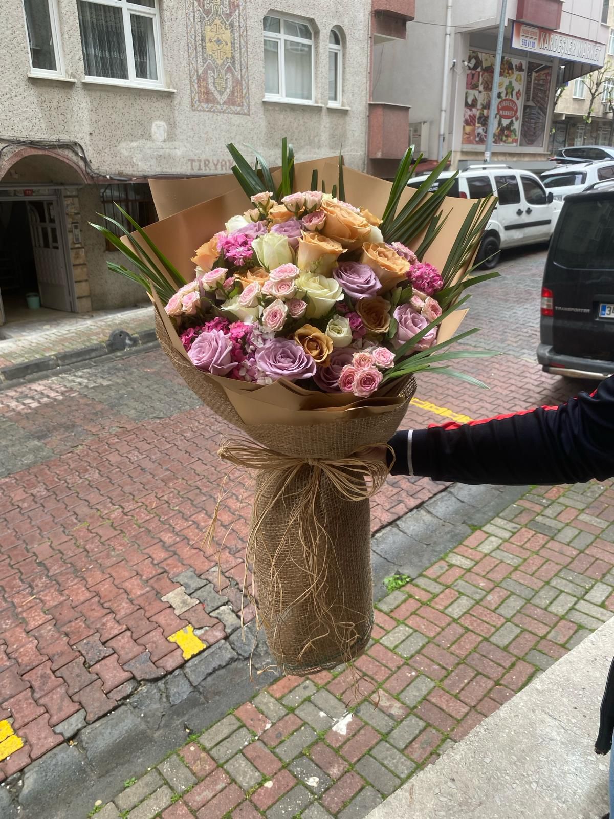 �thal Renkli G�l Buket