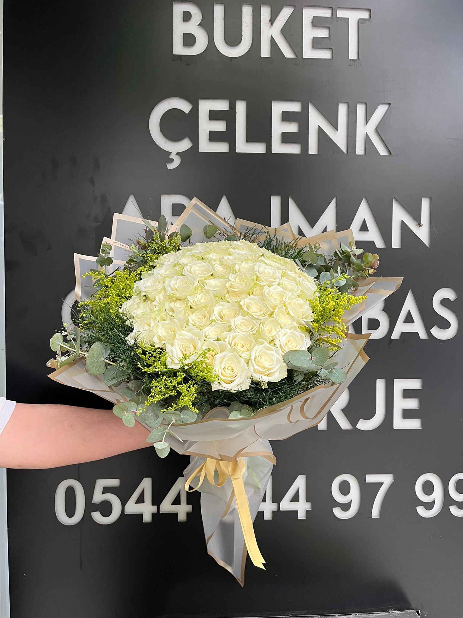 41 li Beyaz G�l Buketi